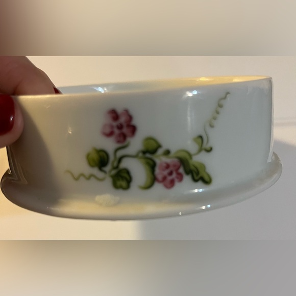 Elizabeth Arden Vintage Porcelain “Chelsea Garden” Trinket Box Made In Japan - Picture 5 of 8